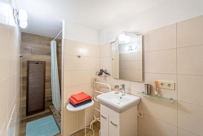 Old Town Apartment With A Separate Entrance Kaunas Exterior photo